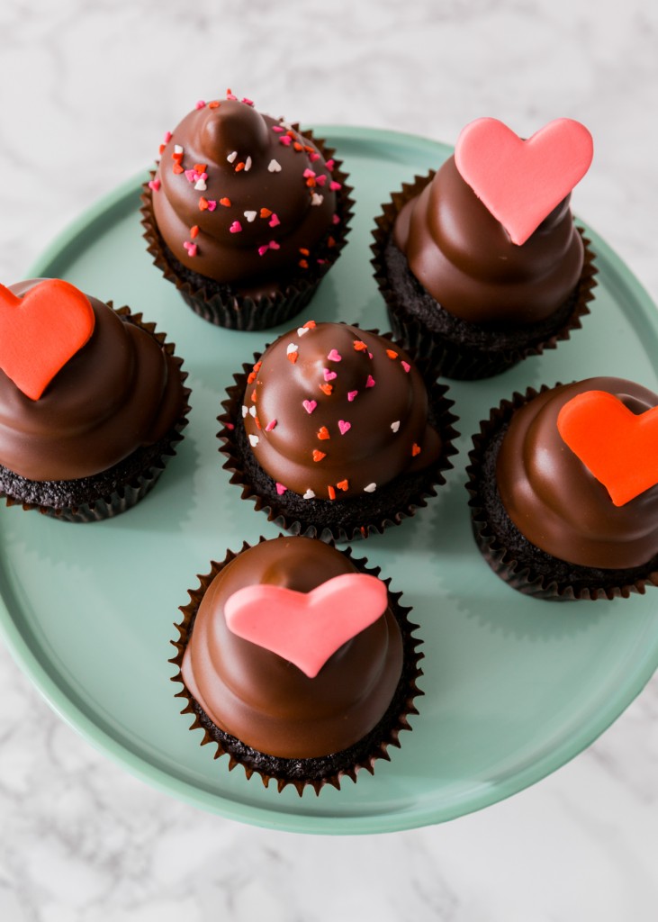 Chocolate Dipped Cupcakes Recipe